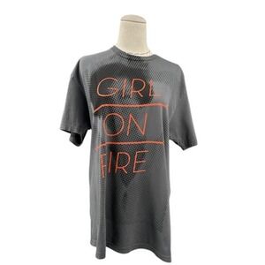 Alicia Keys Girl On Fire Tour Graphic Shirt Women's Gray Short Sleeve Concert